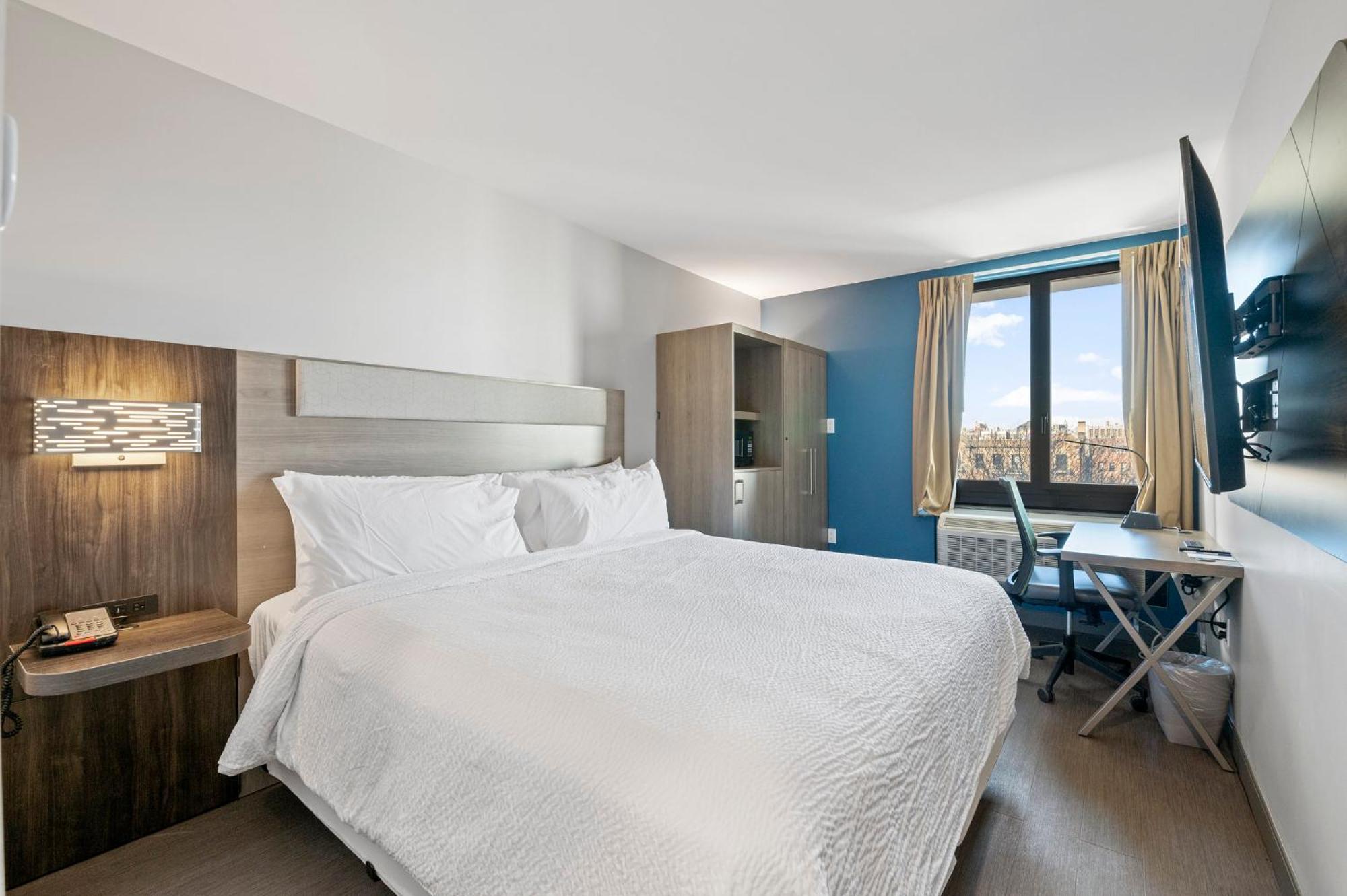 Holiday Inn Express & Suites Bronx - Nyc By Ihg New York Exteriör bild